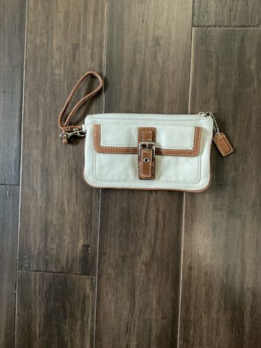 Coach Vintage Ivory Tan Leather Soho Hampton Top Z