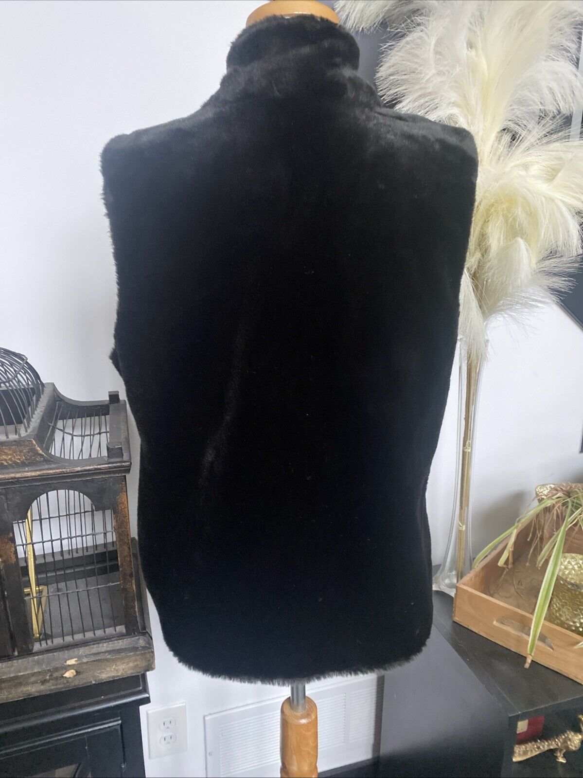 Pamela McCoy Black Faux Fur Vest Womens Sz Medium… - image 5