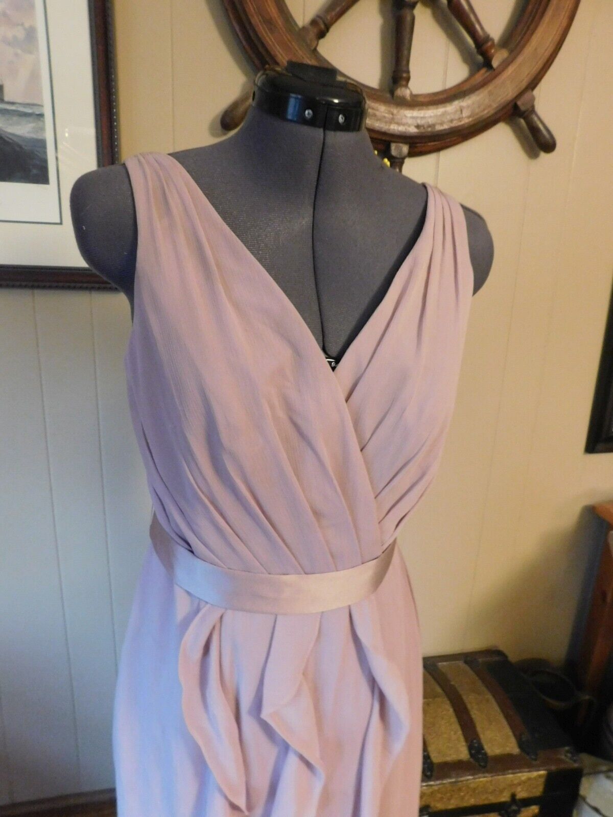 BEAUTIFUL "WHITE BY VERA WANG" MAUVE RUFFLEY POLY… - image 2