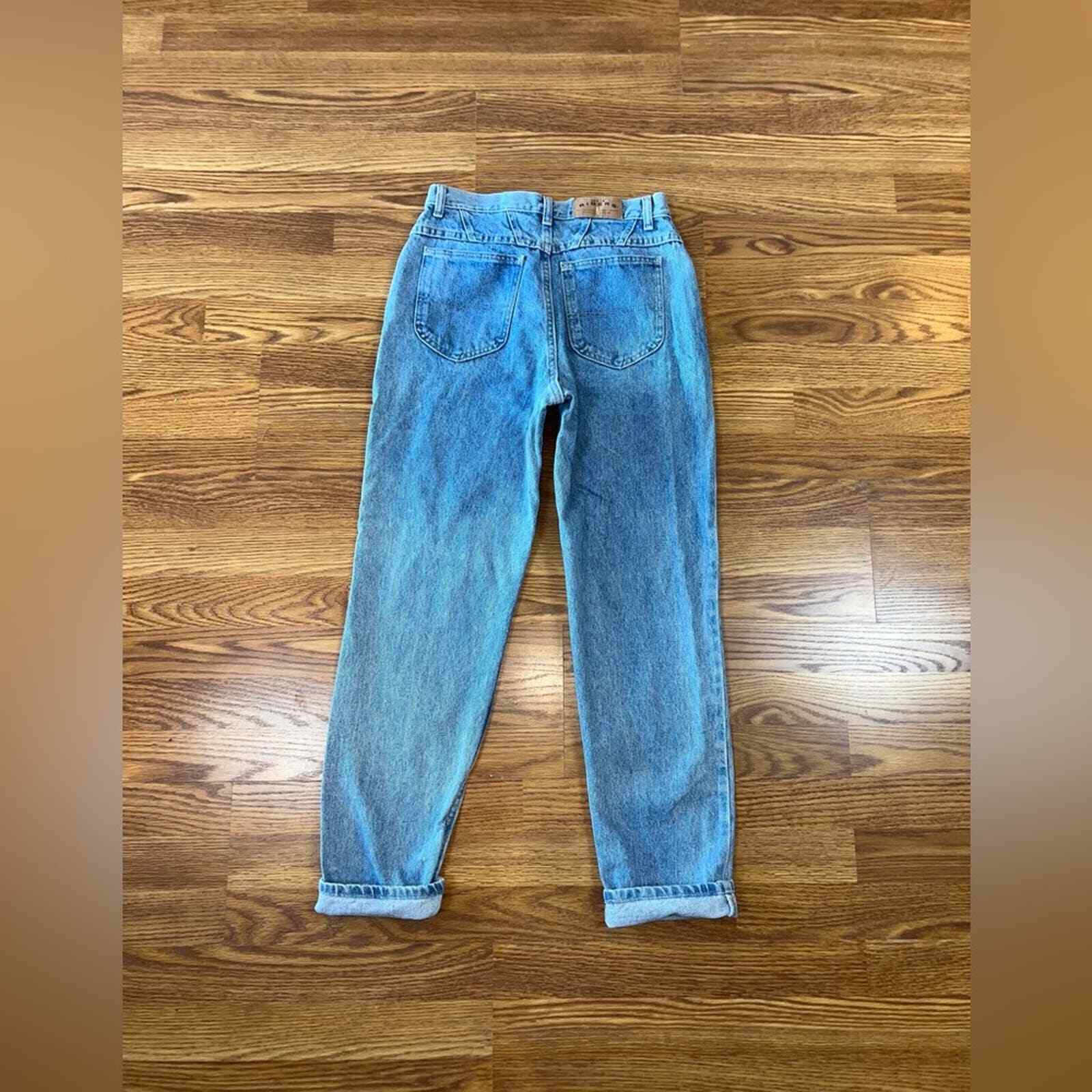 Super Cool Vintage 90s Riders High Rise Mom Jeans! - image 3