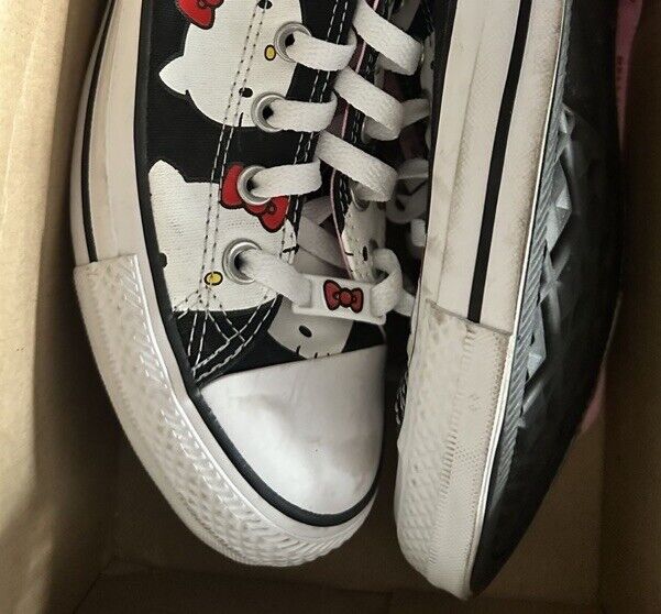 Size 9 - Converse Hello Kitty - image 5