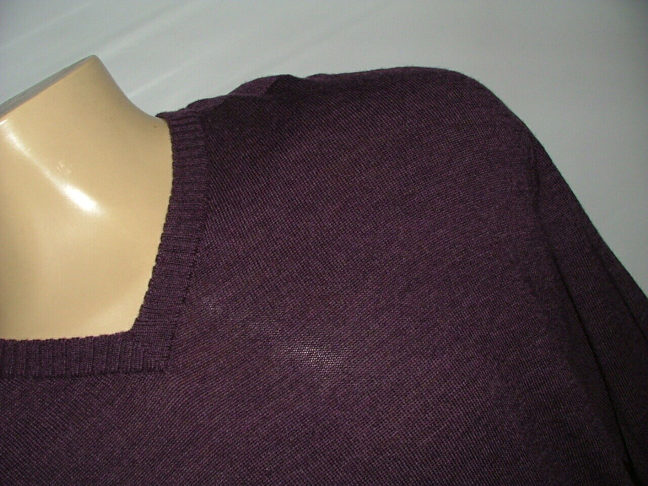 MENS JOSEPH & LYMAN V-NECK SWEATER SIZE XL 100% W… - image 3