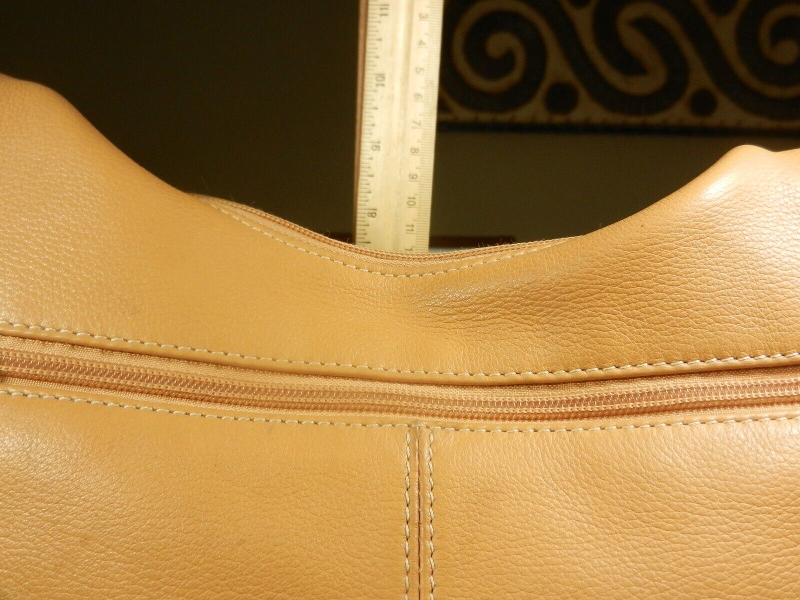 Tignanello Camel Tan Pebbled Leather Hobo Top-Zip… - image 8