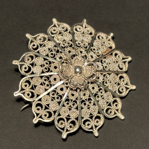 Fine Antique Victorian 1900s Dutch Filigree Solid… - image 1