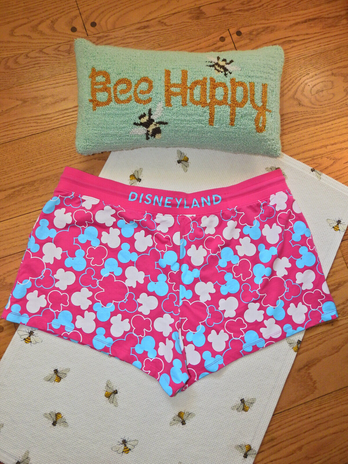 Disney minnie mouse pink shorts 2X - image 2