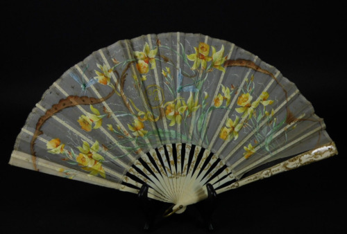 Antique French Hand Painted Voile Fan Daffodil & … - image 1