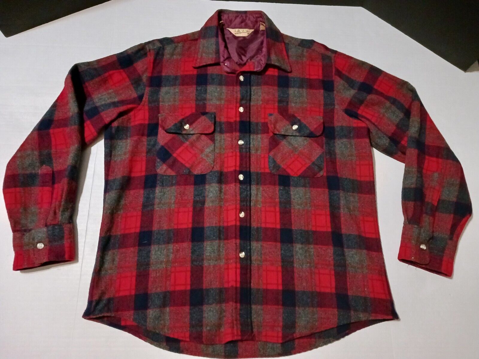 Vintage Cabelas 100% Wool Flannel Mens Size L Red… - image 1