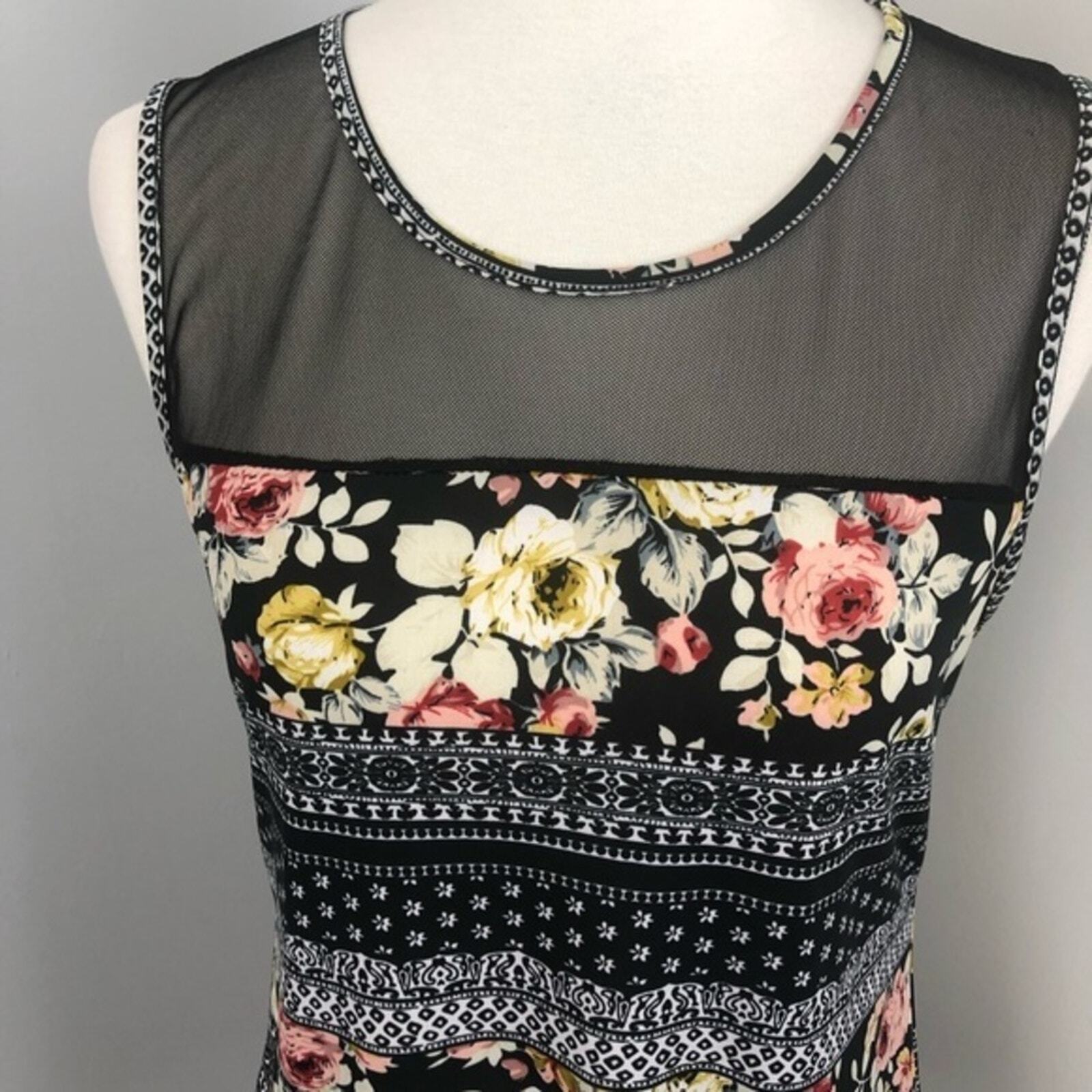 Blu Planet Floral  & Mesh Sleeveless Top XL - image 2