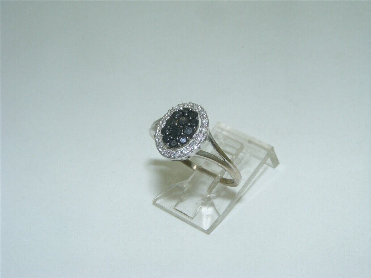 10k White Gold Diamond Ring - image 4