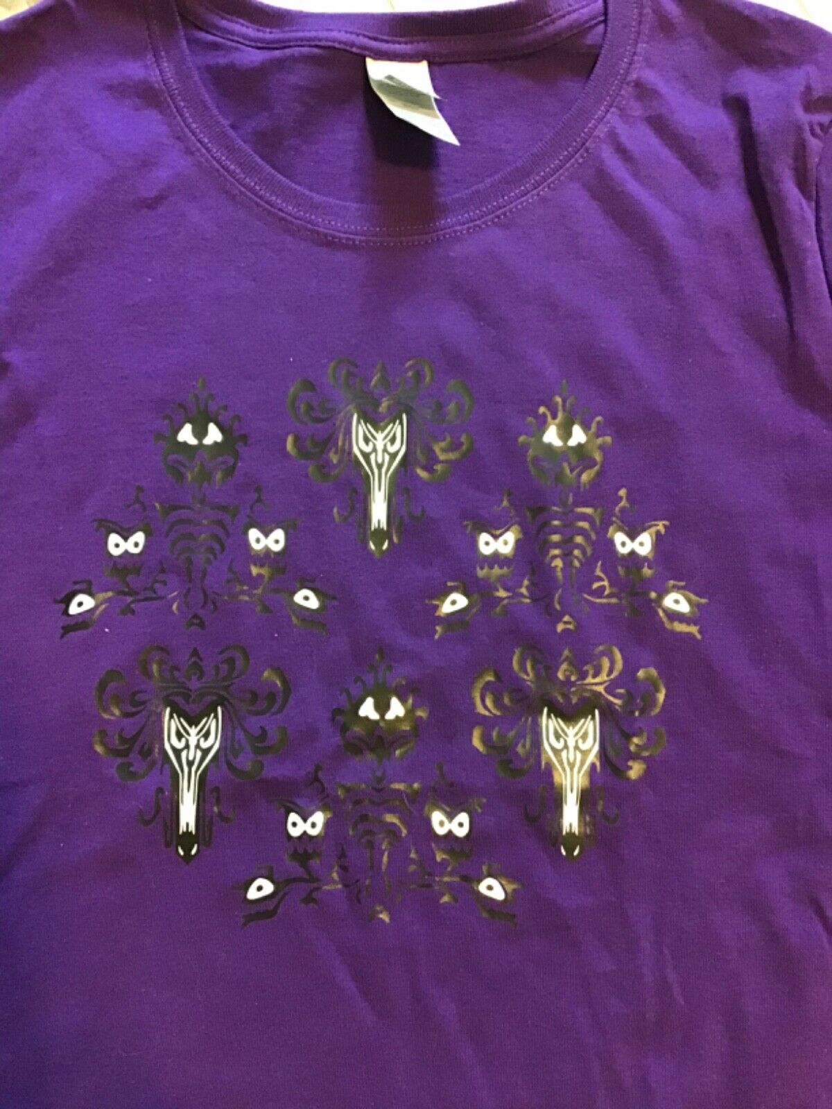 Women’s Disney Haunted Mansion Wallpaper Purple T… - image 2