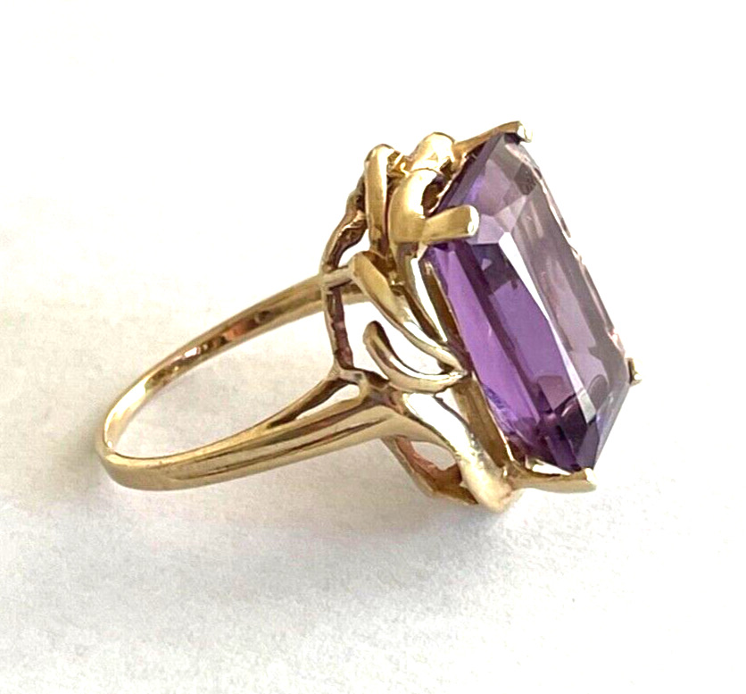 10k Yellow Gold Designer Rectangular Amethyst Rin… - image 1