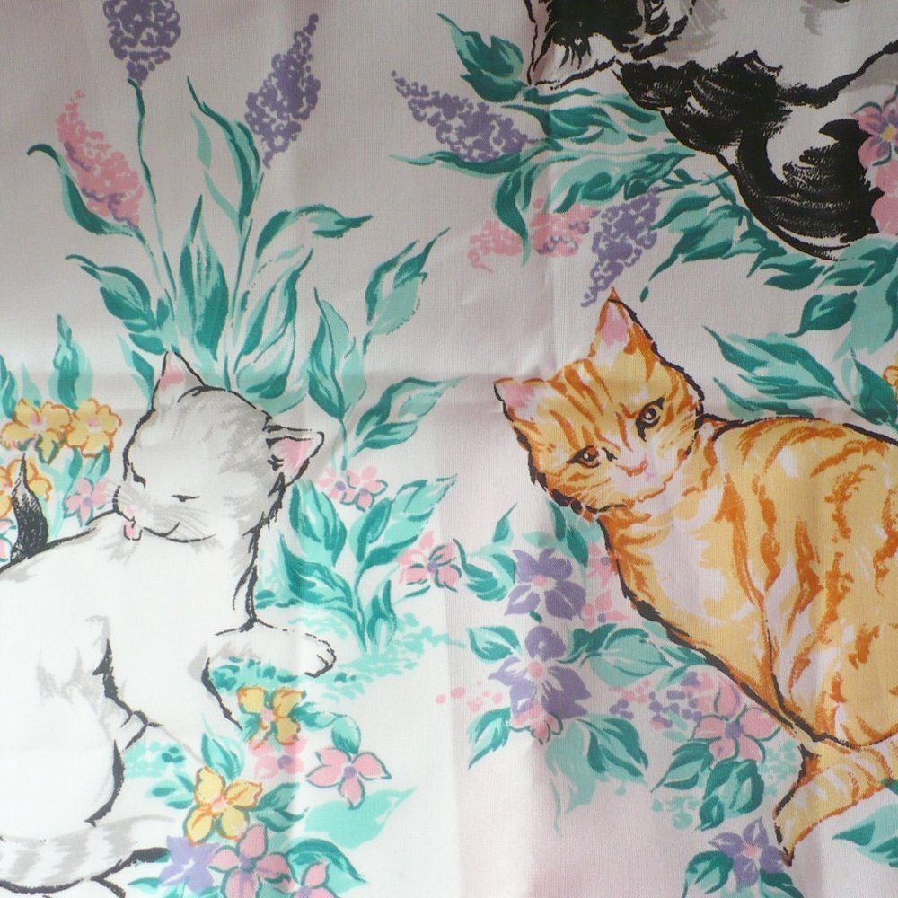 ❤️ Authentic Vintage Scarf Rare 1980 Avon Kittens - image 4