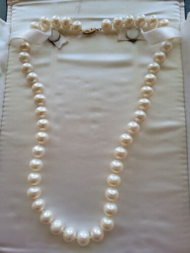 Akoya Pearl Necklace  BEAUTIFUL 14 KT GOLD  prince