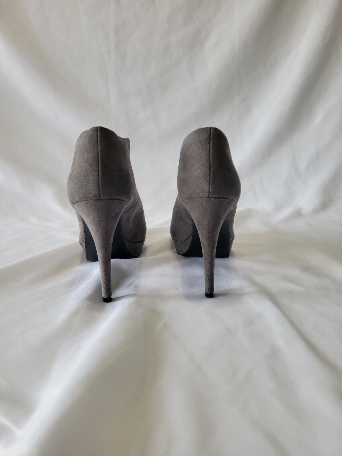 Audrey Brooke Bootie Heel Sz 6.5 Heel Gray - image 5