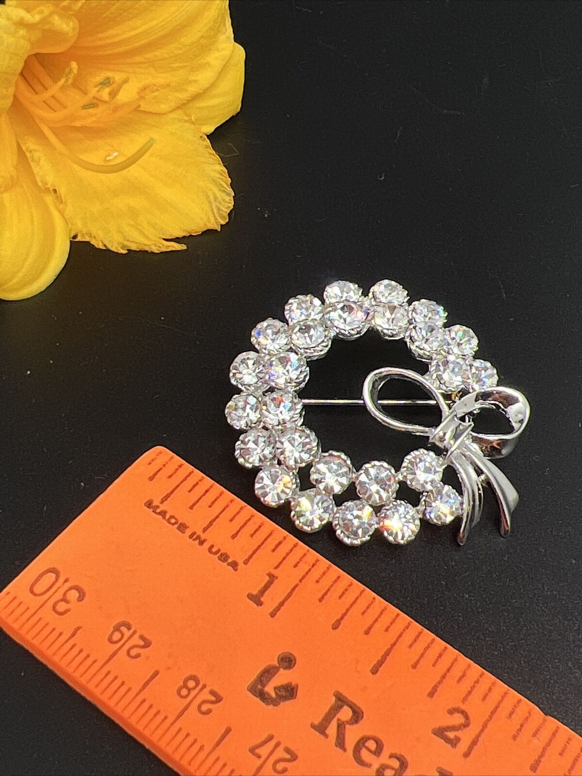 Vintage Bow Wreath Circle Silvertone & Clear Shin… - image 4