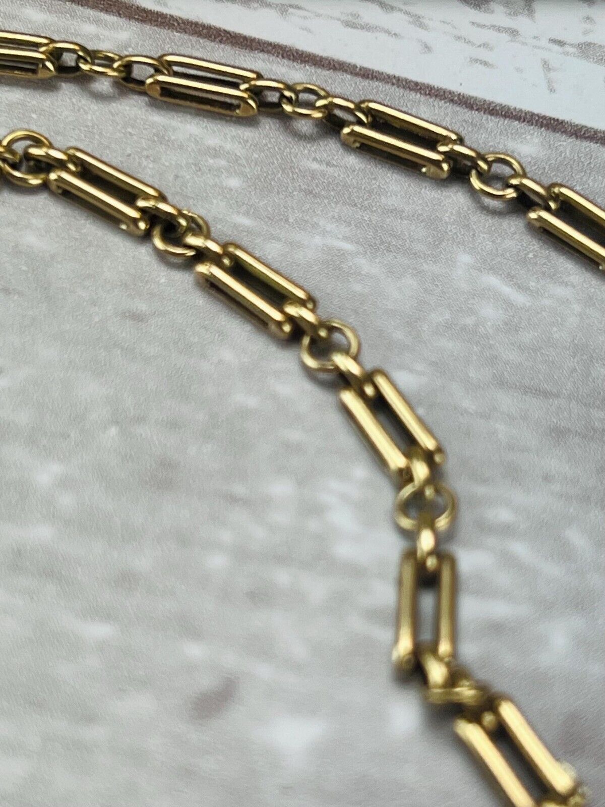 Vintage English 9ct Rosy Gold Chain Gate Link Cha… - image 3