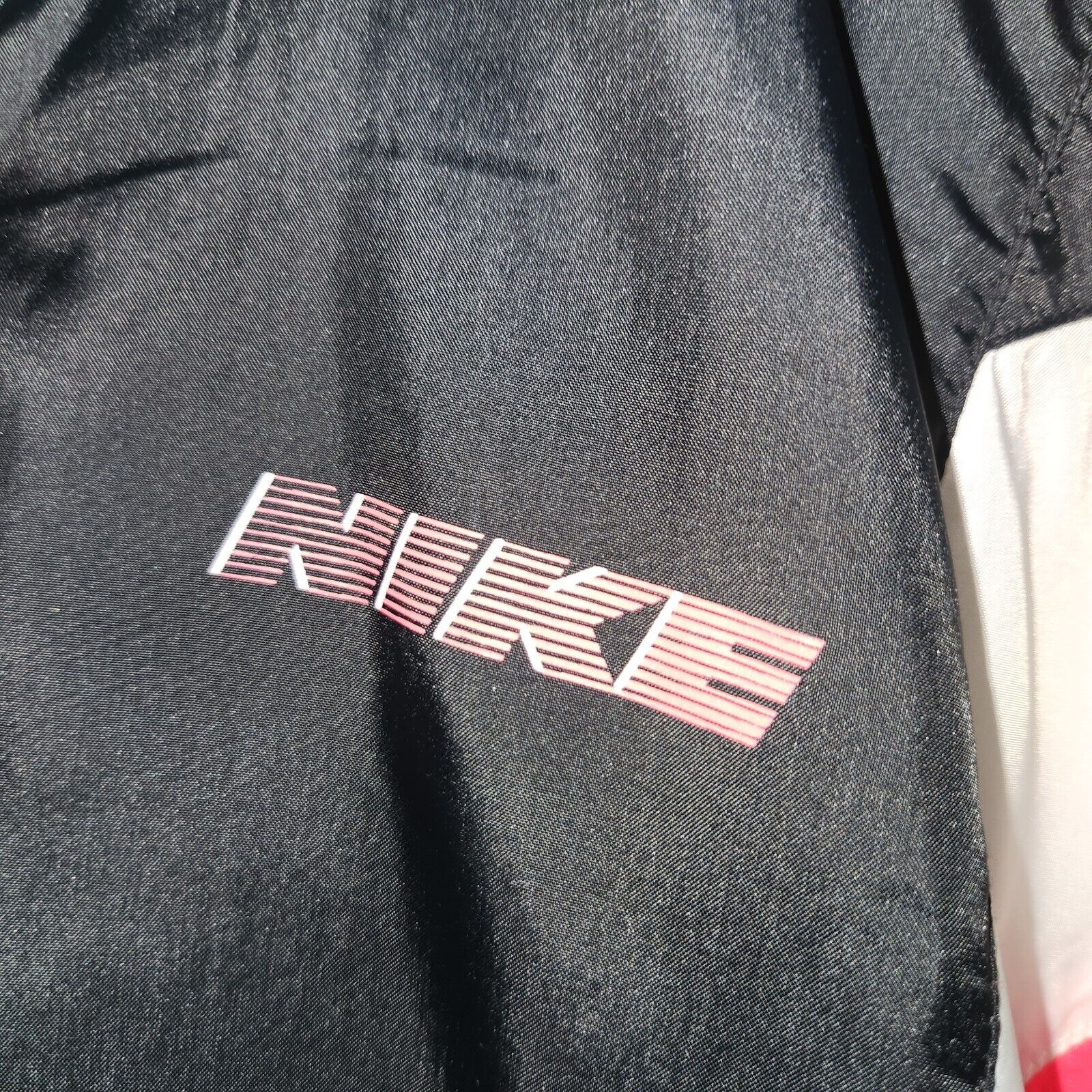 Nike Vtg Jacket Track Windbreaker Women’s Color B… - image 3