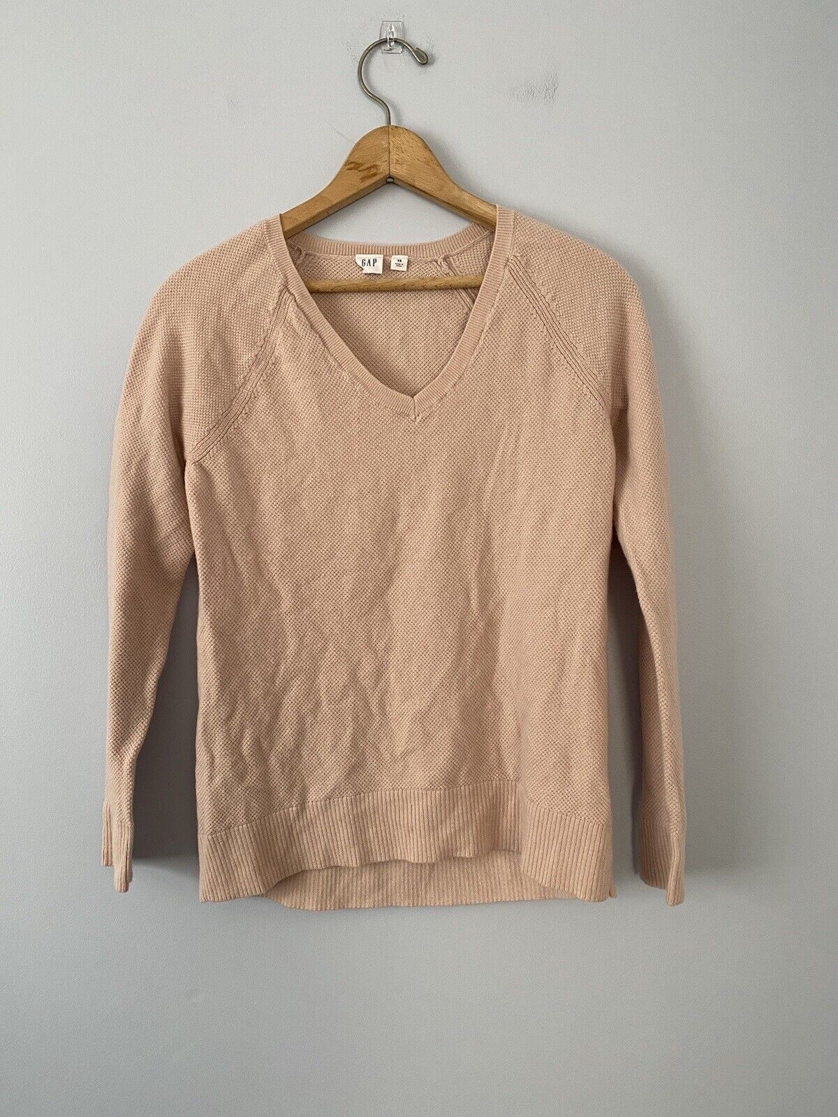 GAP Brooklyn V-Neck Sweater, Dull Rose Pink, Size… - image 1