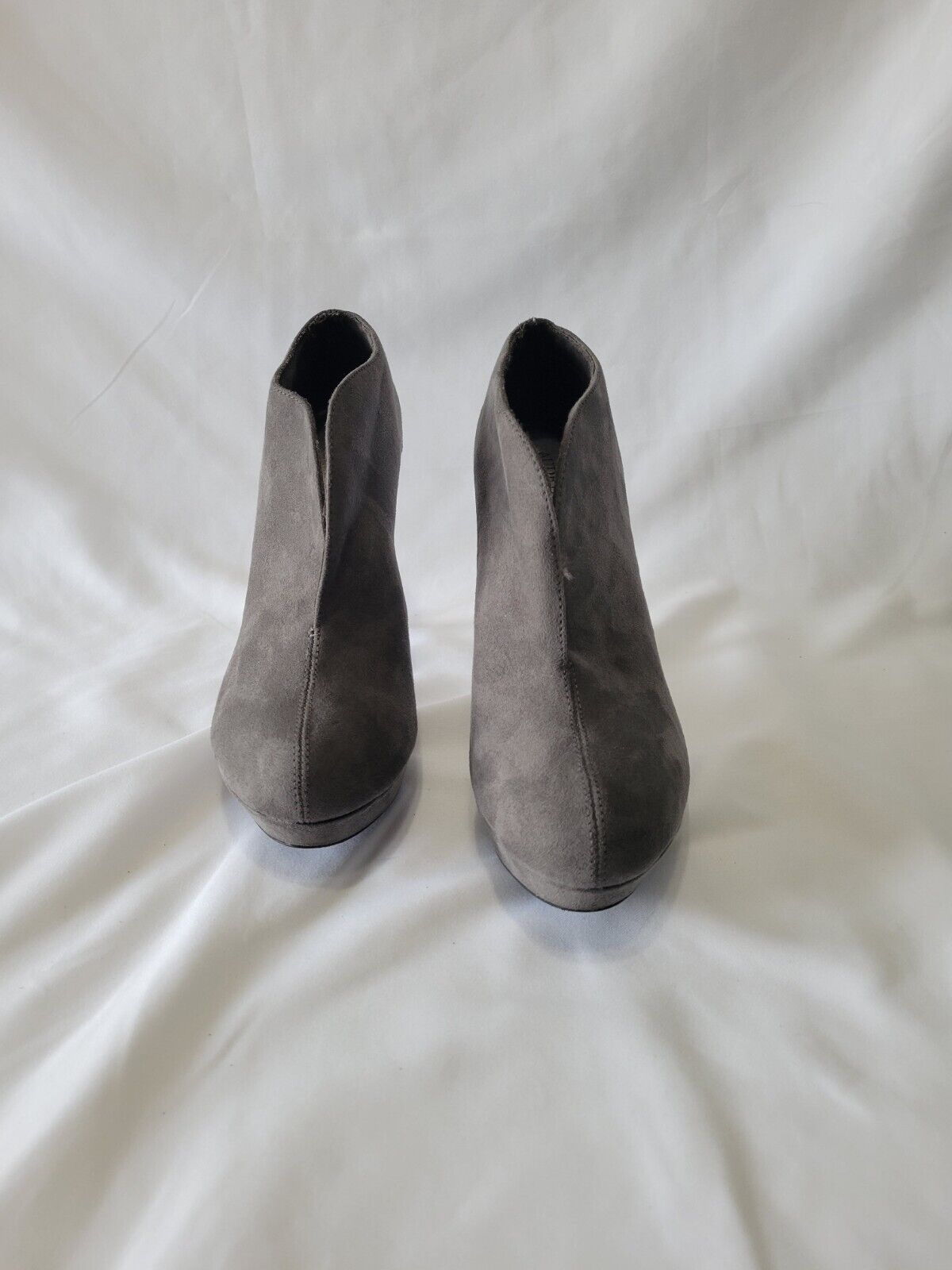 Audrey Brooke Bootie Heel Sz 6.5 Heel Gray - image 4