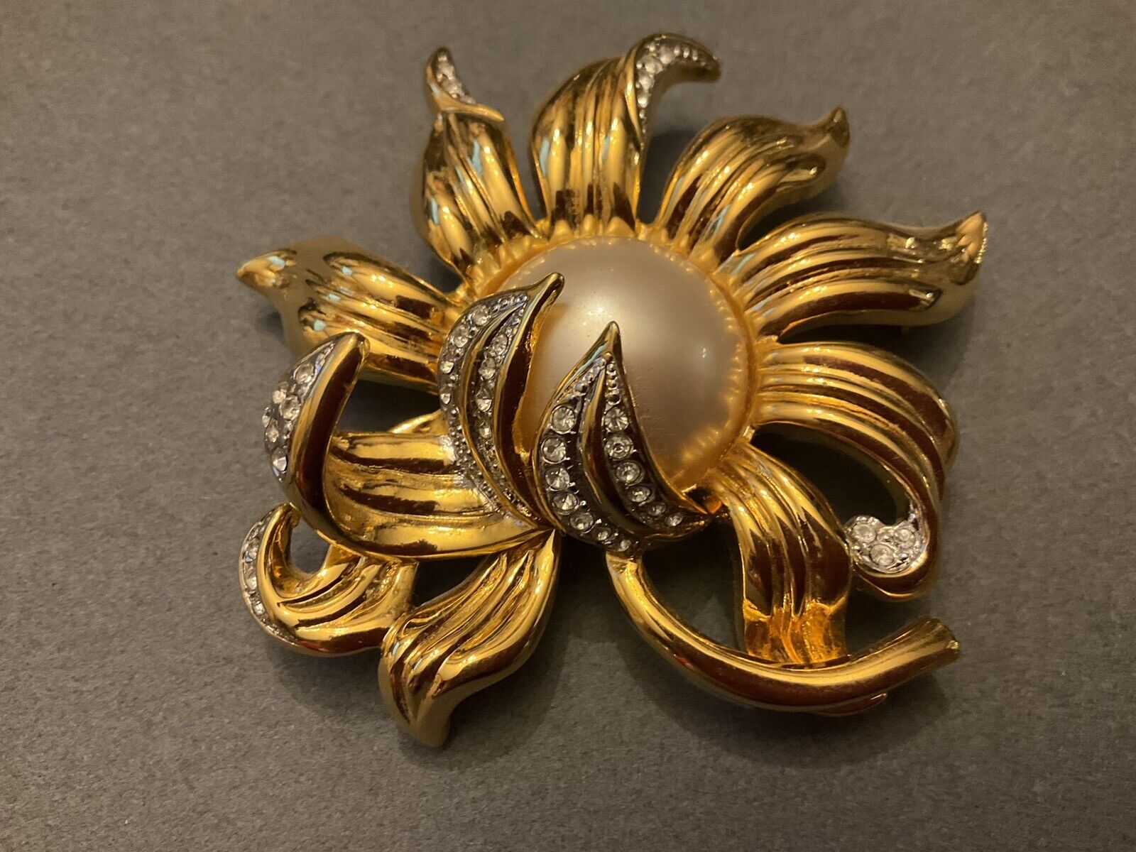 Vintage Joan Rivers Large Sunflower Pearl Rhinest… - image 7