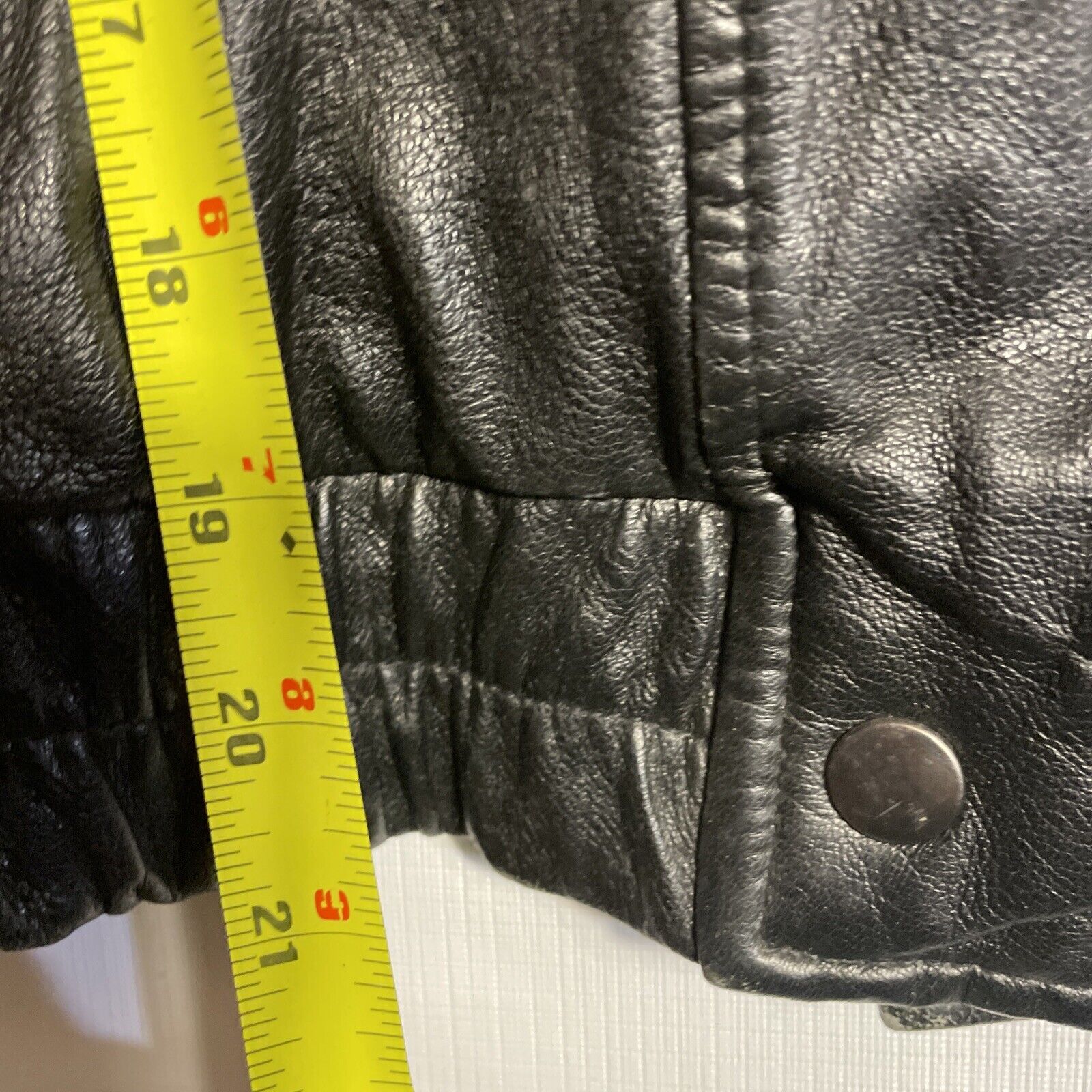 Wilsons Women's Vintage Cropped Black Leather Bik… - image 10