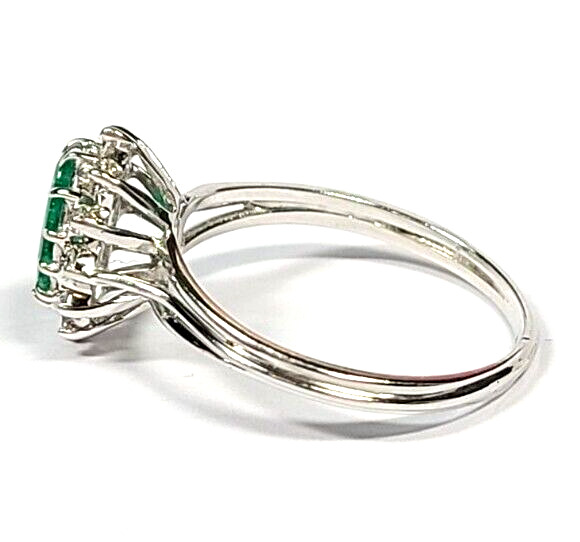 14k White Gold 1/3 Carat Green Emerald and Diamon… - image 4