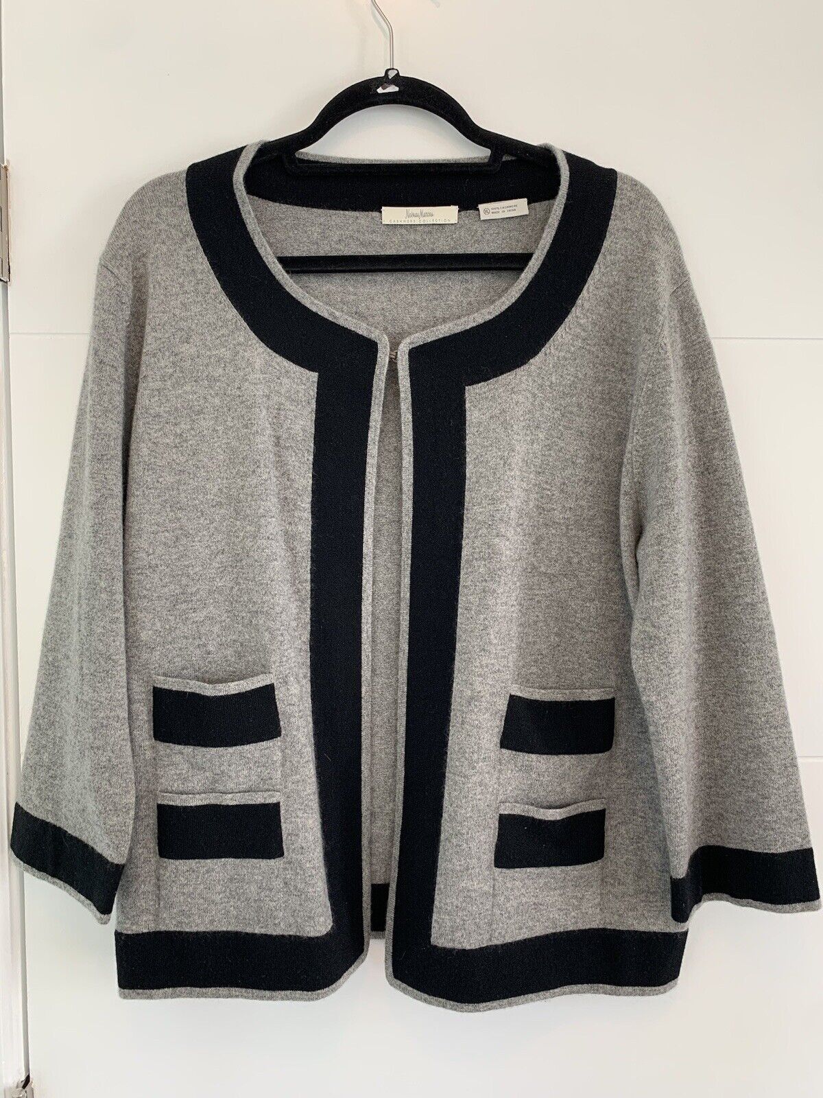 Neiman Marcus 100% Cashmere Grey Black Trim Cardi… - image 2