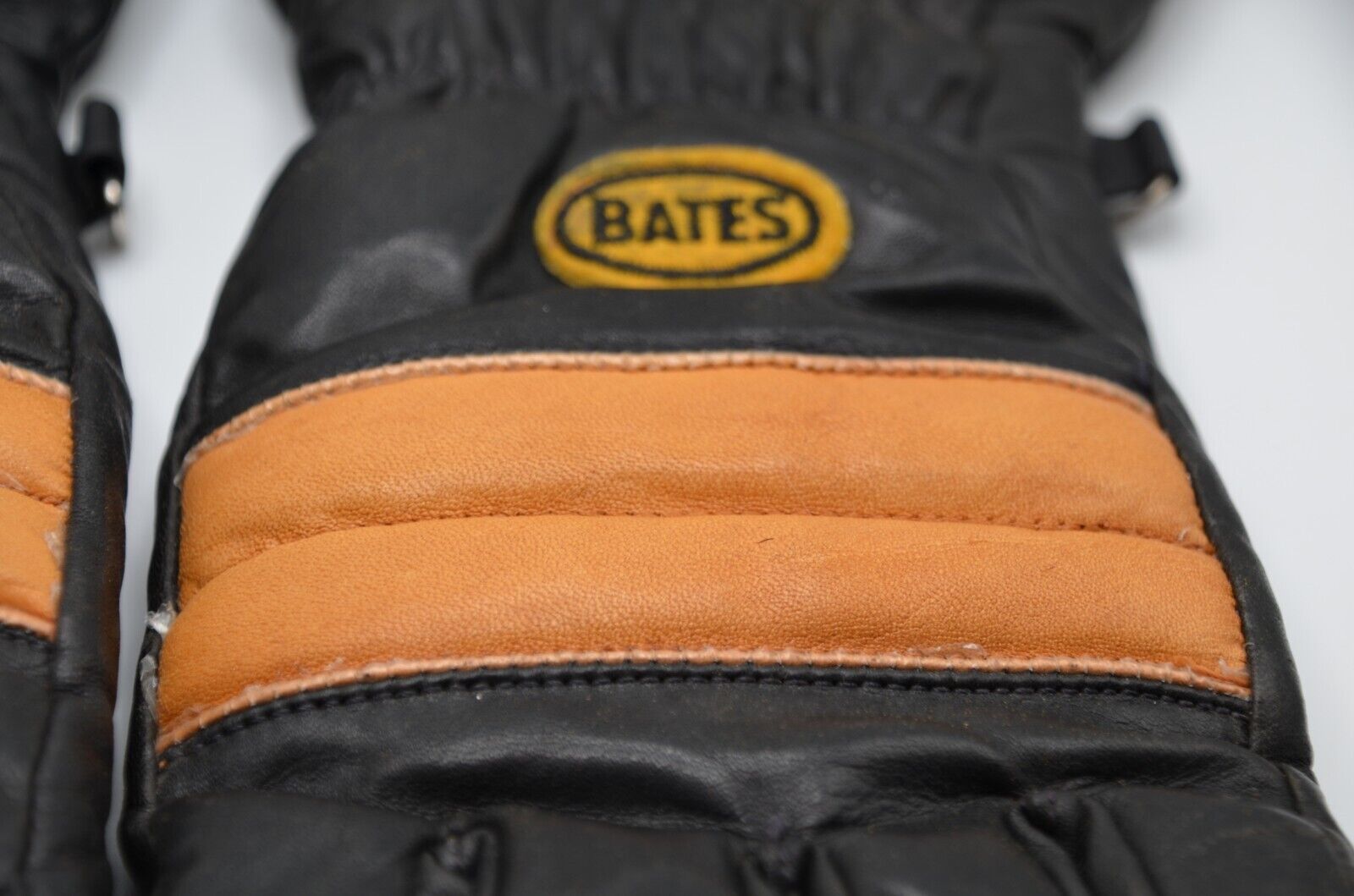 Vintage Bates Motorcycle Riding Leather Gloves In… - image 15