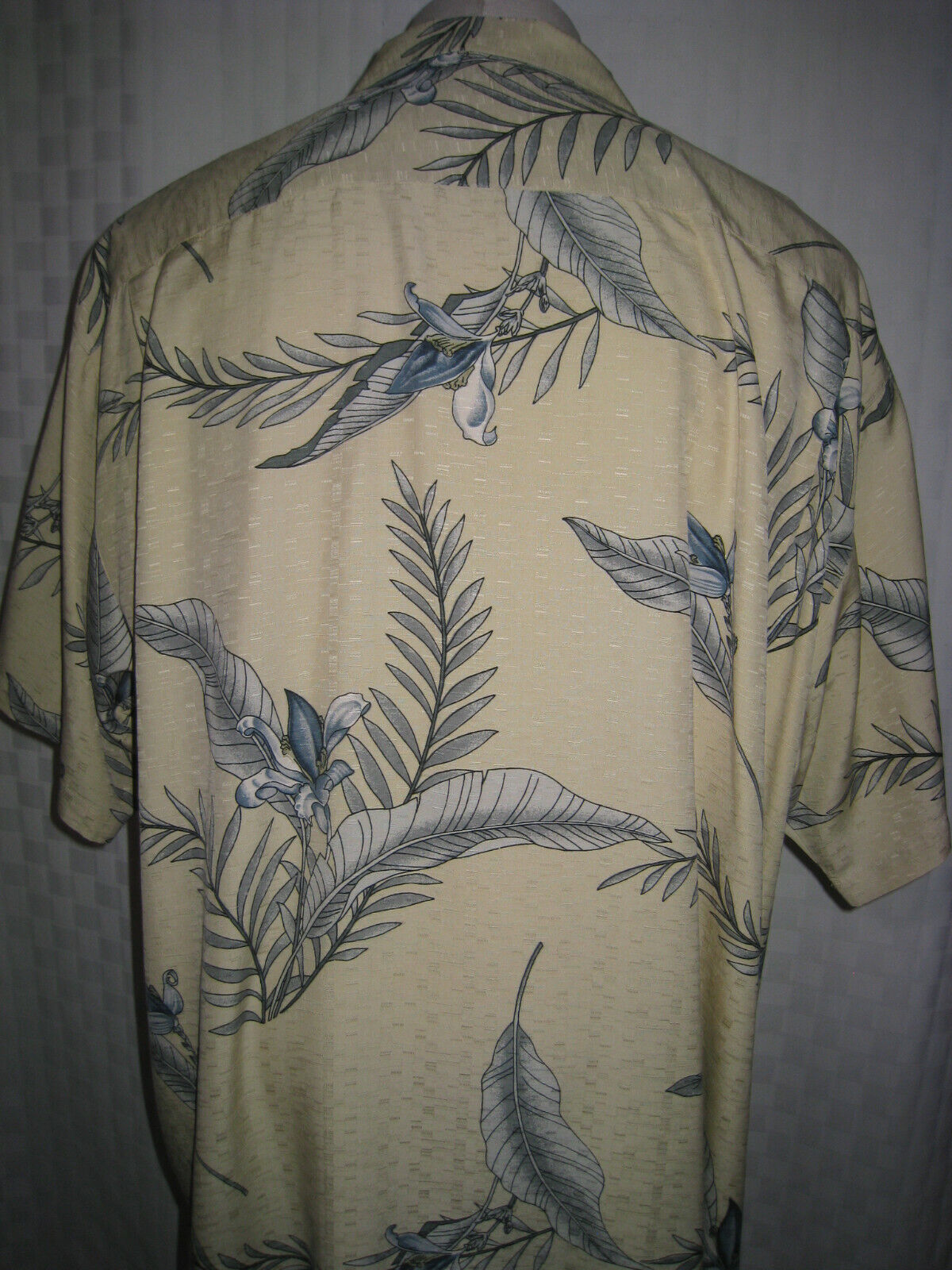 TOMMY BAHAMA ORIGINAL FIT SHORT SLEEVE SILK SHIRT… - image 4