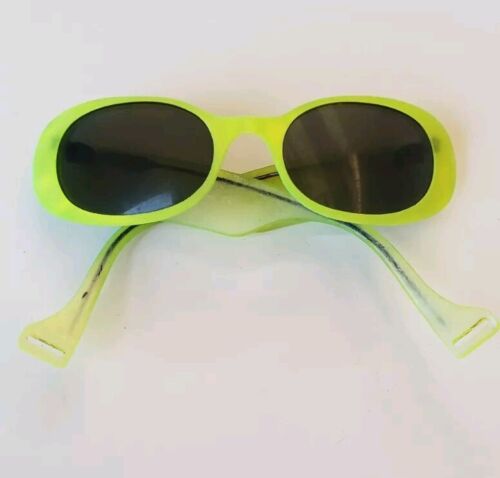 GUCCI Neon Green YELLOW /Black Lens Authentic Sun… - image 1