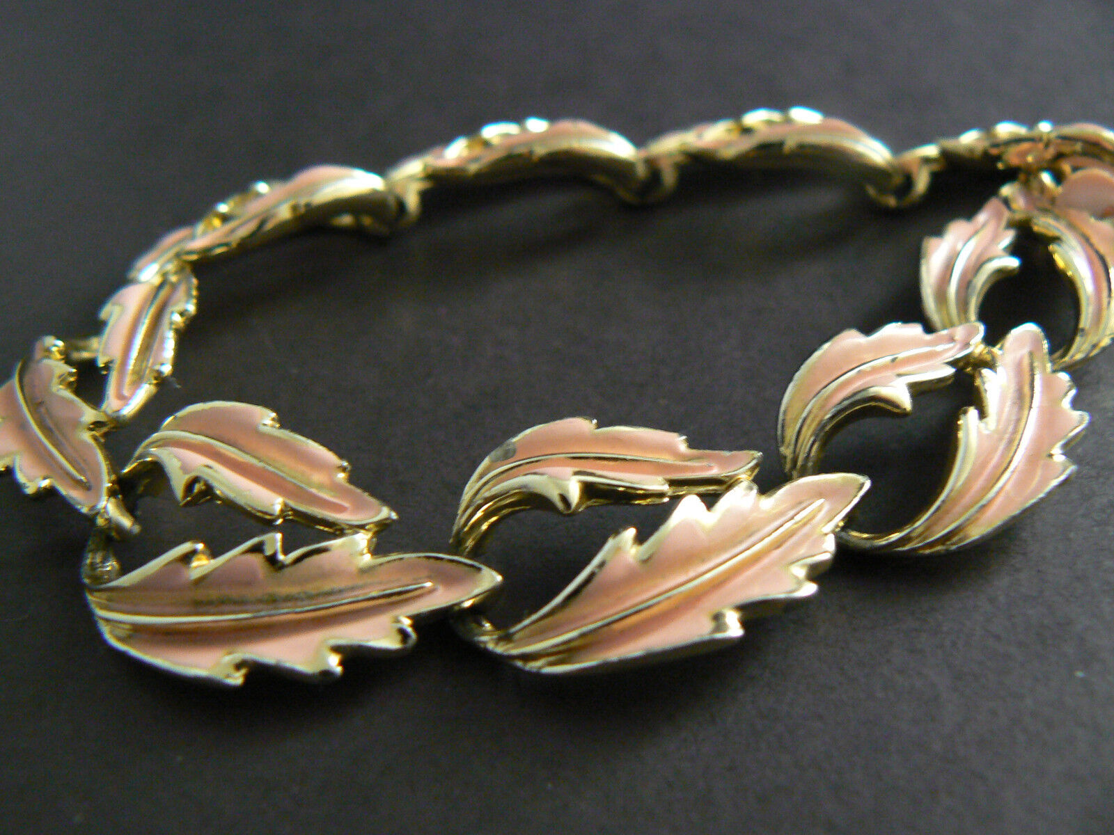 Vintage Necklace Choker Gold Tone Pink Enameled L… - image 8