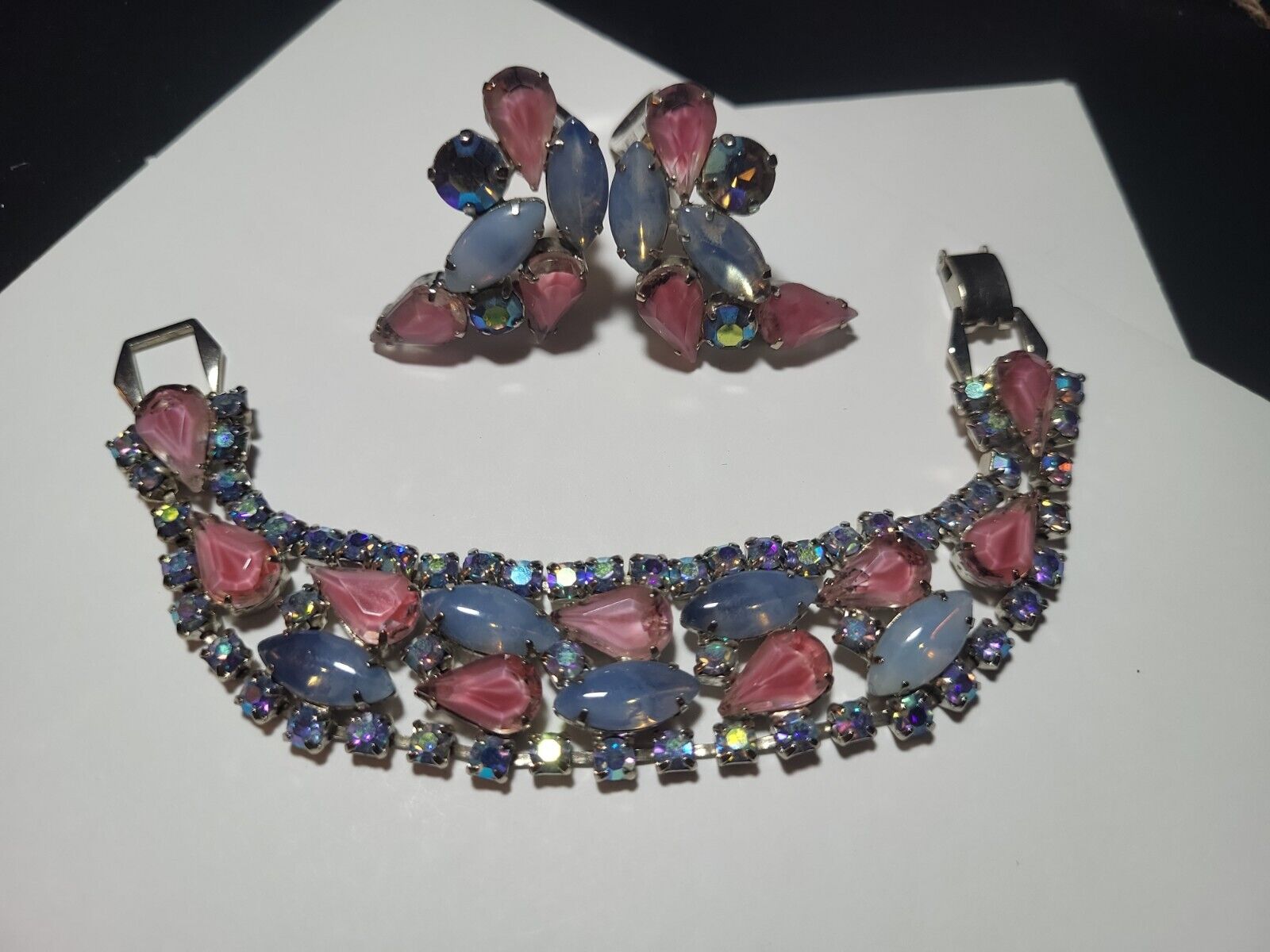 VINTAGE PASTEL PINK BLUE RHINESTONE BRACELET & CL… - image 11