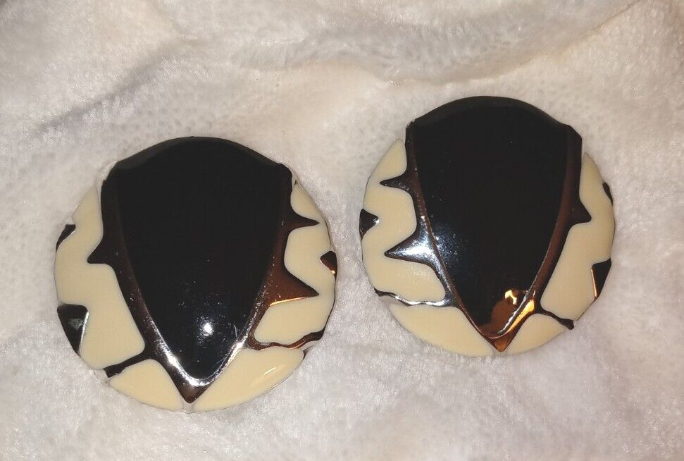 True Vintage 80s Earrings Black Cream Enamel Roun… - image 5