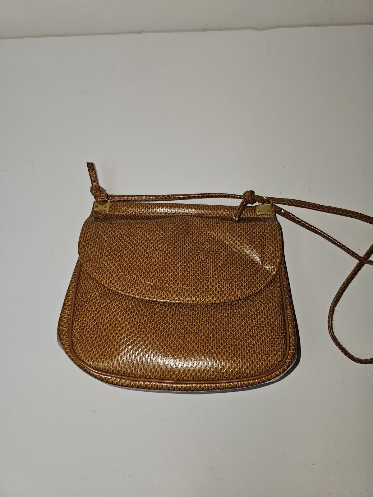 Beautiful Vintage Textured Congac Handbag - image 10