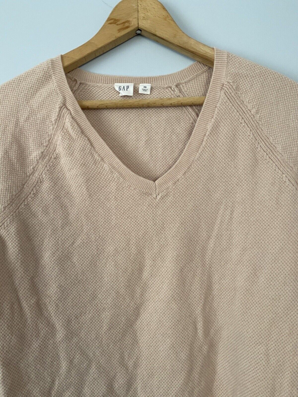 GAP Brooklyn V-Neck Sweater, Dull Rose Pink, Size… - image 4