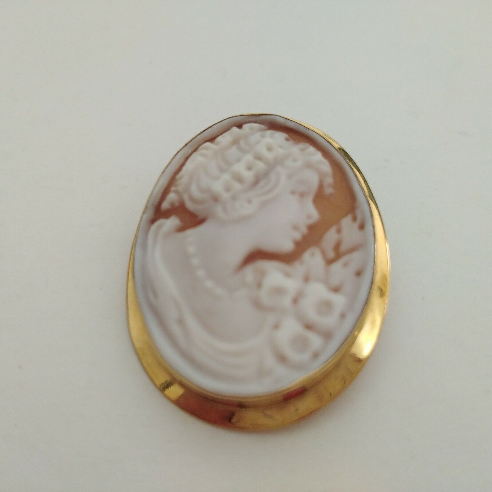 Vintage Hand Carved SHELL CAMEO PENDANT, brooch w… - image 3