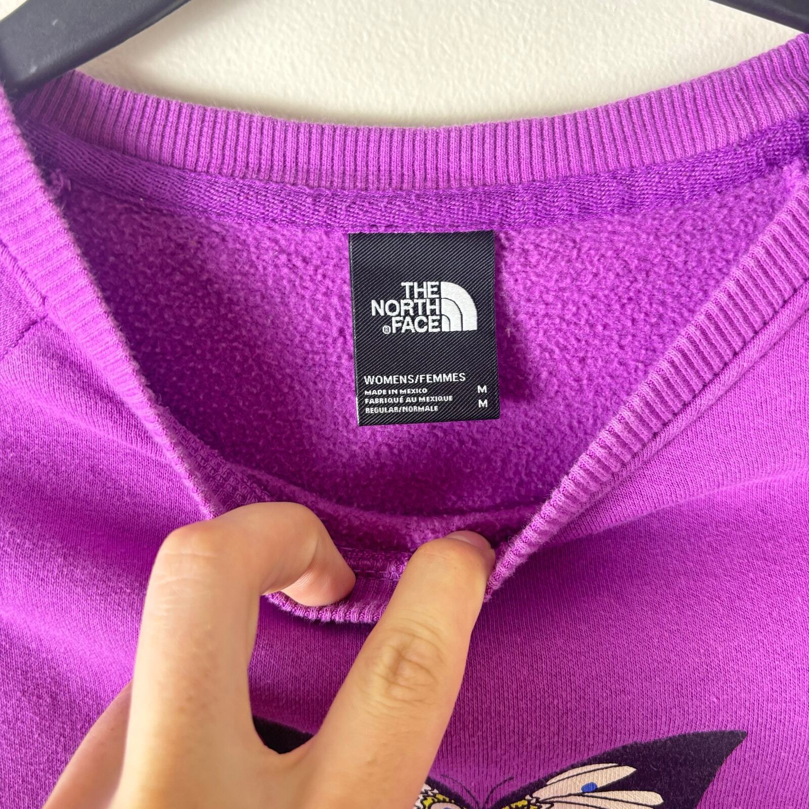 The North Face casual butterfly graphic sweatshir… - image 3