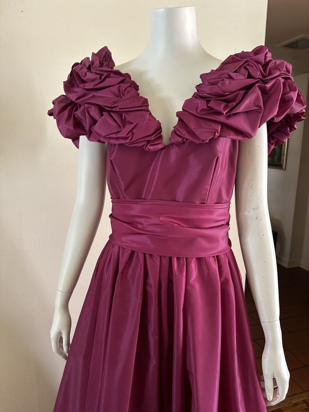 1980s Victor Costa Taffeta Dress Formal Pageant H… - image 18