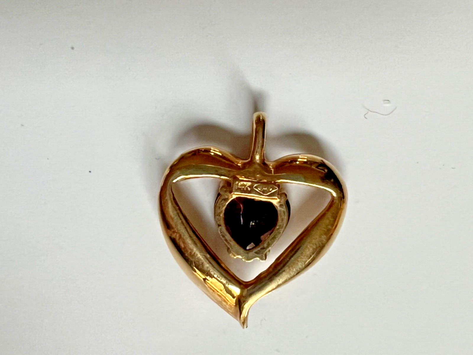 14K Heart shaped pendant with Heart shaped Garnet… - image 2