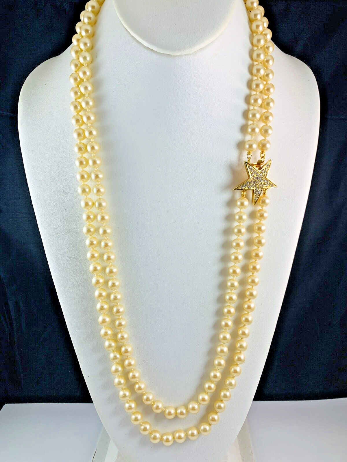 Vintage JOAN RIVERS Signed Faux Pearl Gold Tone R… - image 4