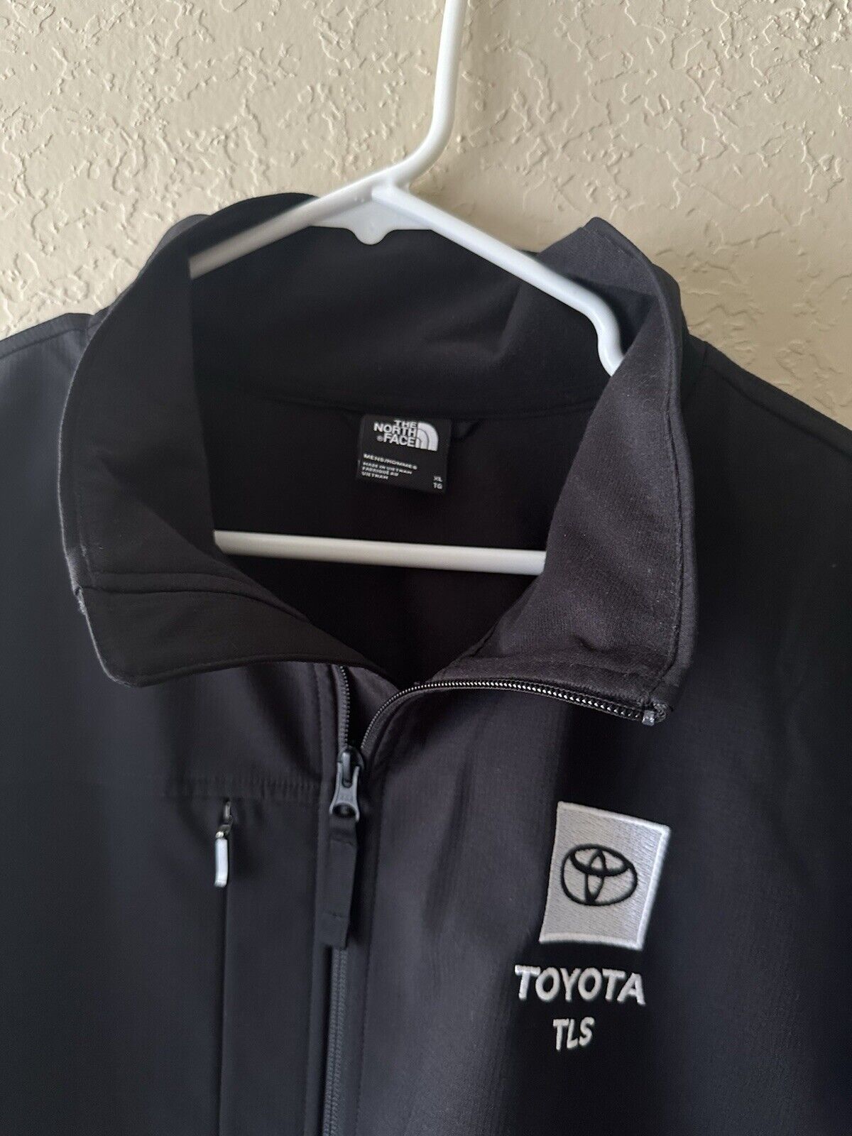 The North Face Custom Toyota  Co-Branded Soft She… - image 7