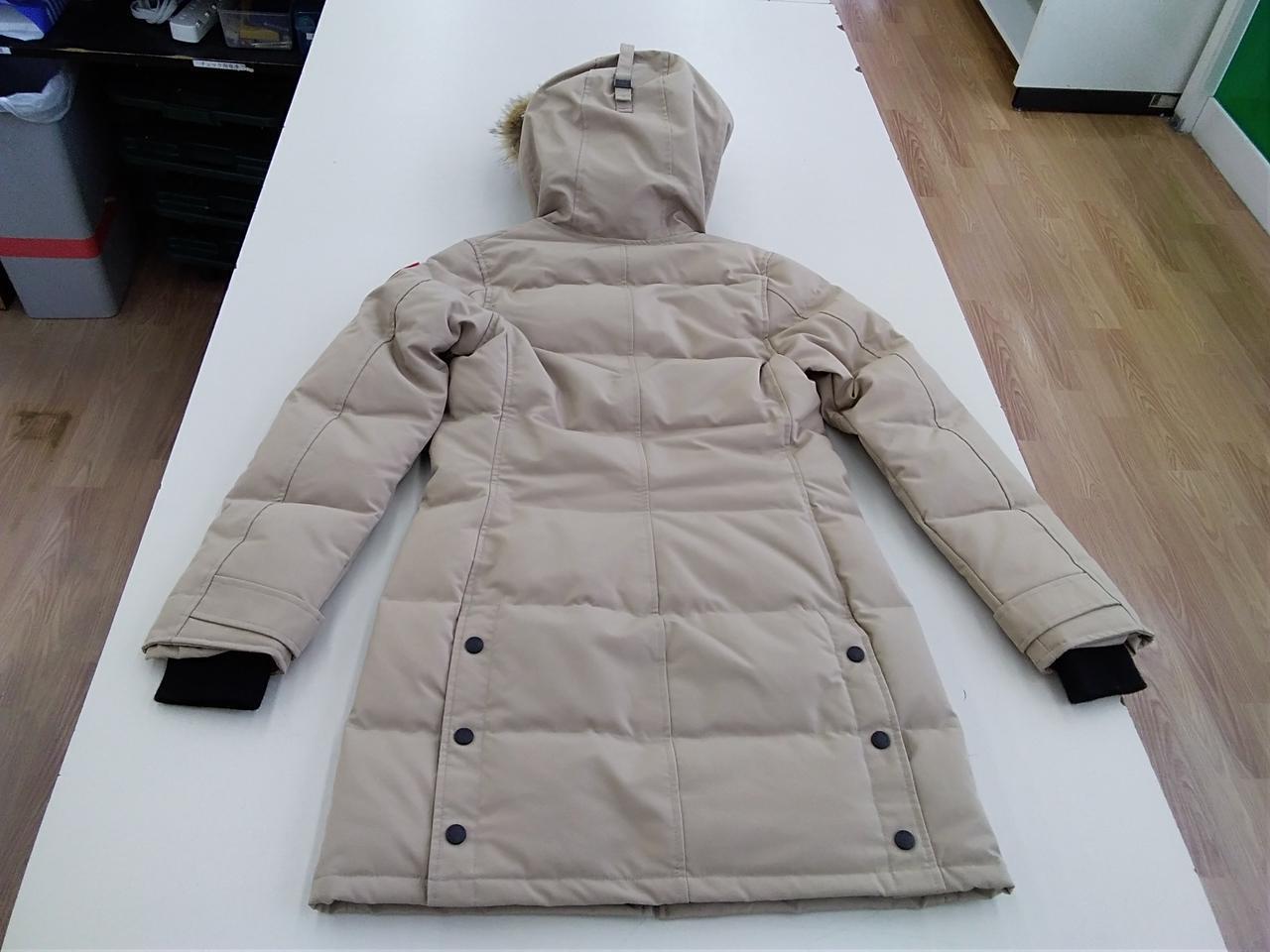 Canada Goose 2302Jl Mackenzie Parka - image 2