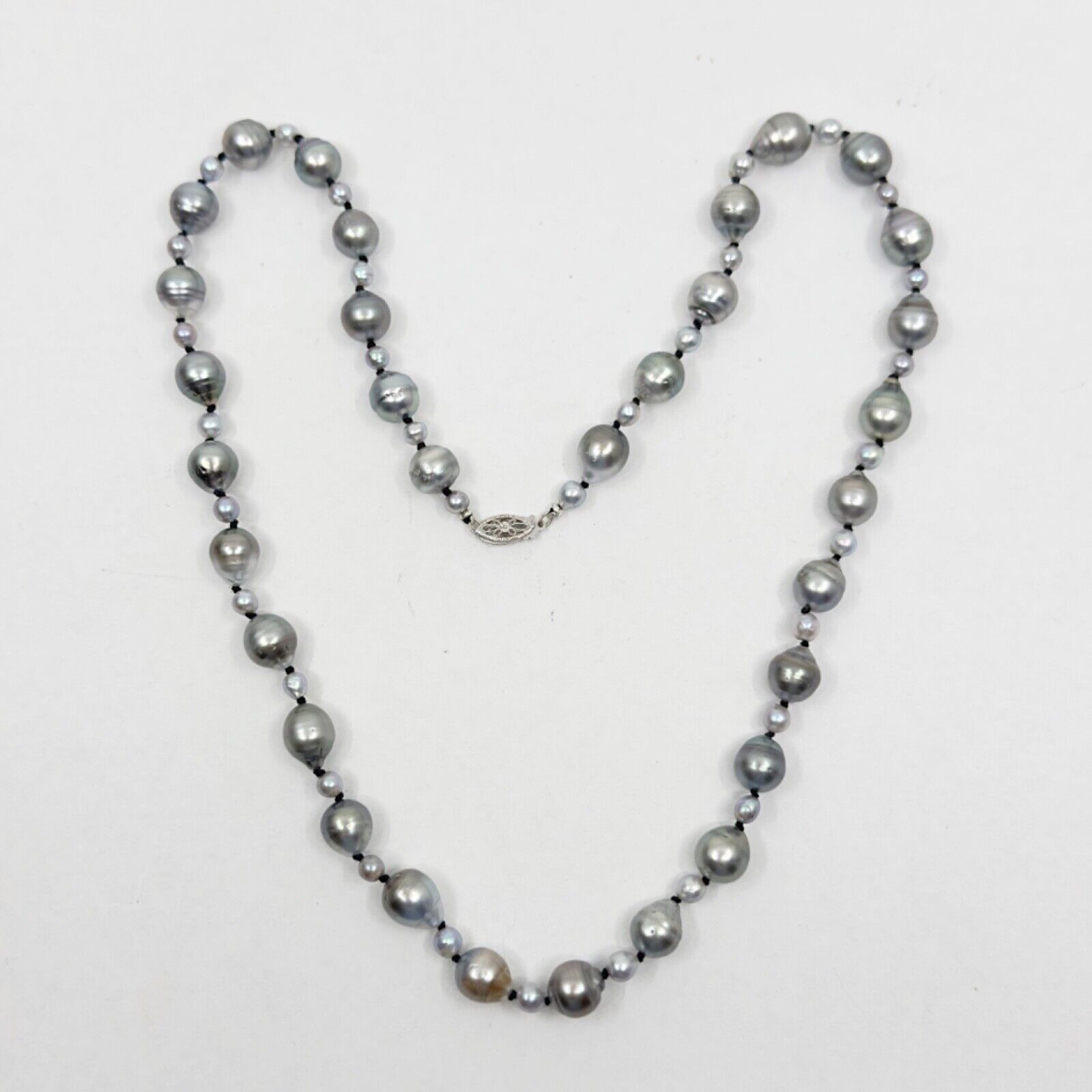 14k gold Tahitian & Akoya Pearl necklace - image 3