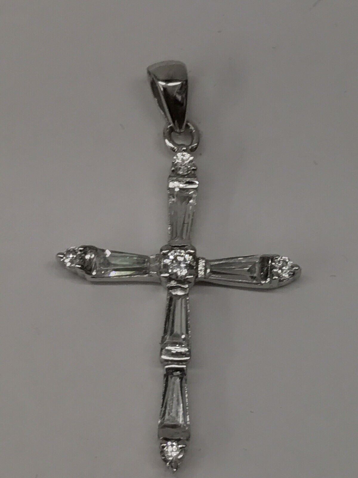 9ct White Gold Cubic Zirconia Cross - image 4