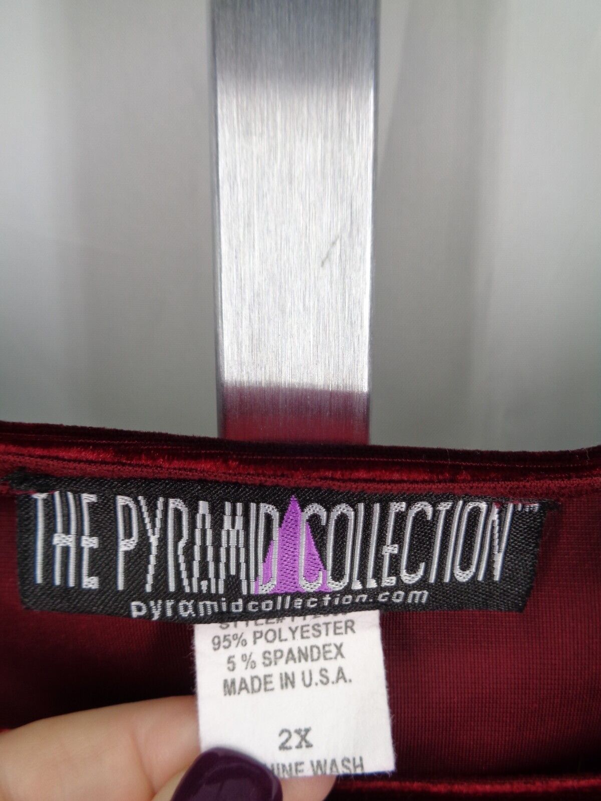 The Pyramid Collection Velvet Square Neck Top Plu… - image 7