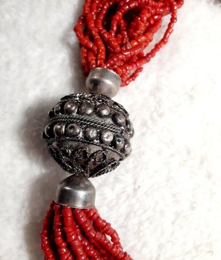 ** BEAUTIFUL Tribal Glass Seed Bead & Silver Acce… - image 4