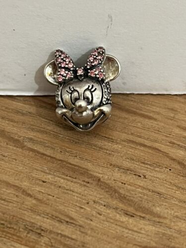 PANDORA Minnie Mouse Charm