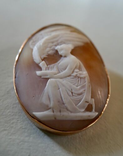 Antique Victorian carved shell Ebe eagle 9 Kt gol… - image 1