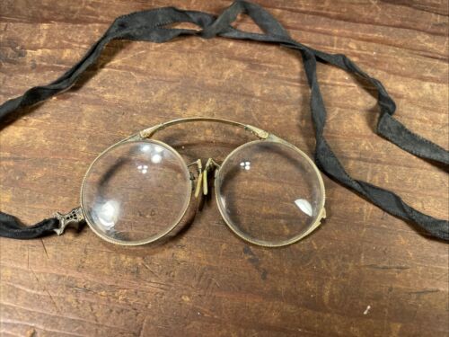 Pince-Nez Antique Eyeglasses Collapsible Ornate V… - image 1