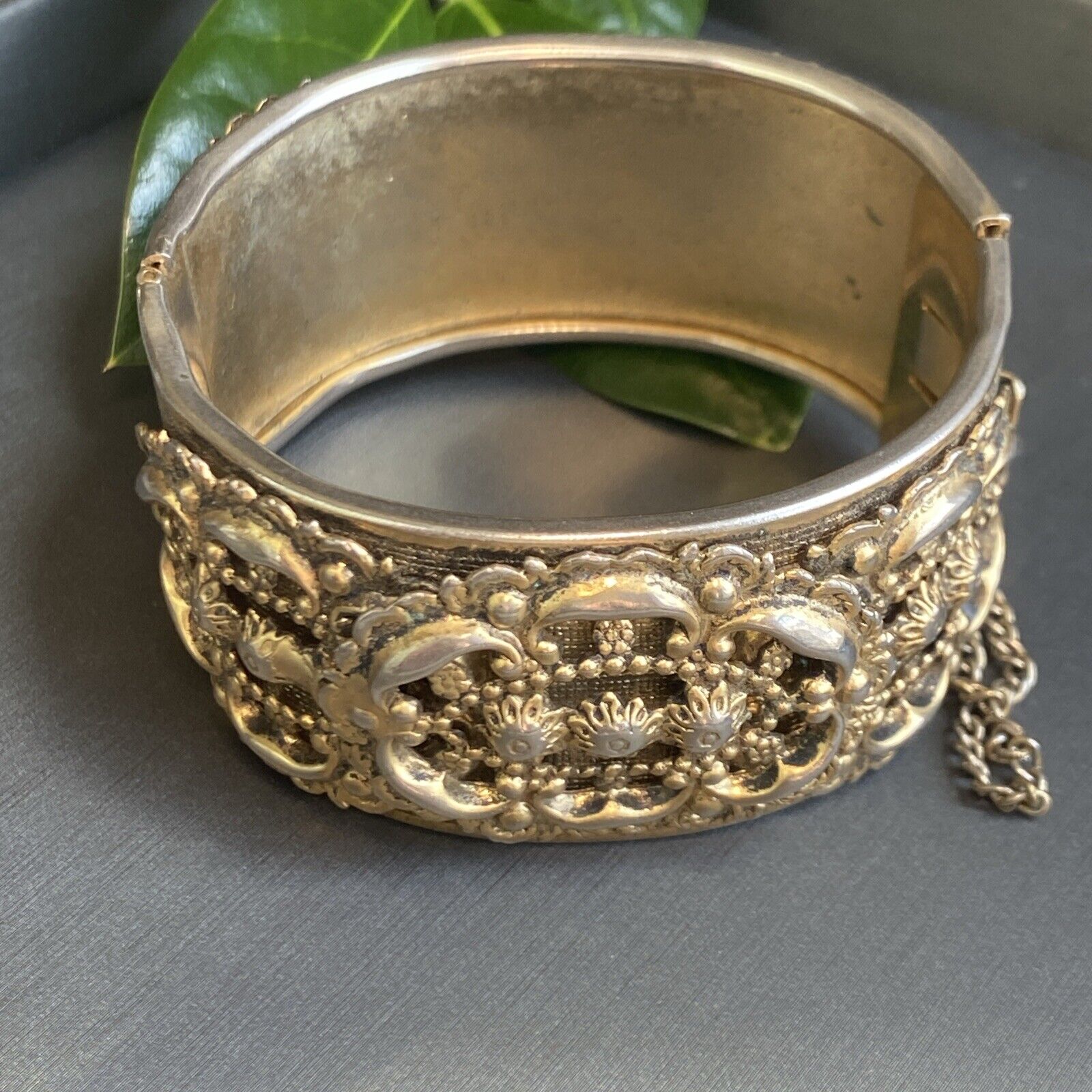 Vintage Bangle Bracelet Estate Jewelry Pre-Owned … - image 6